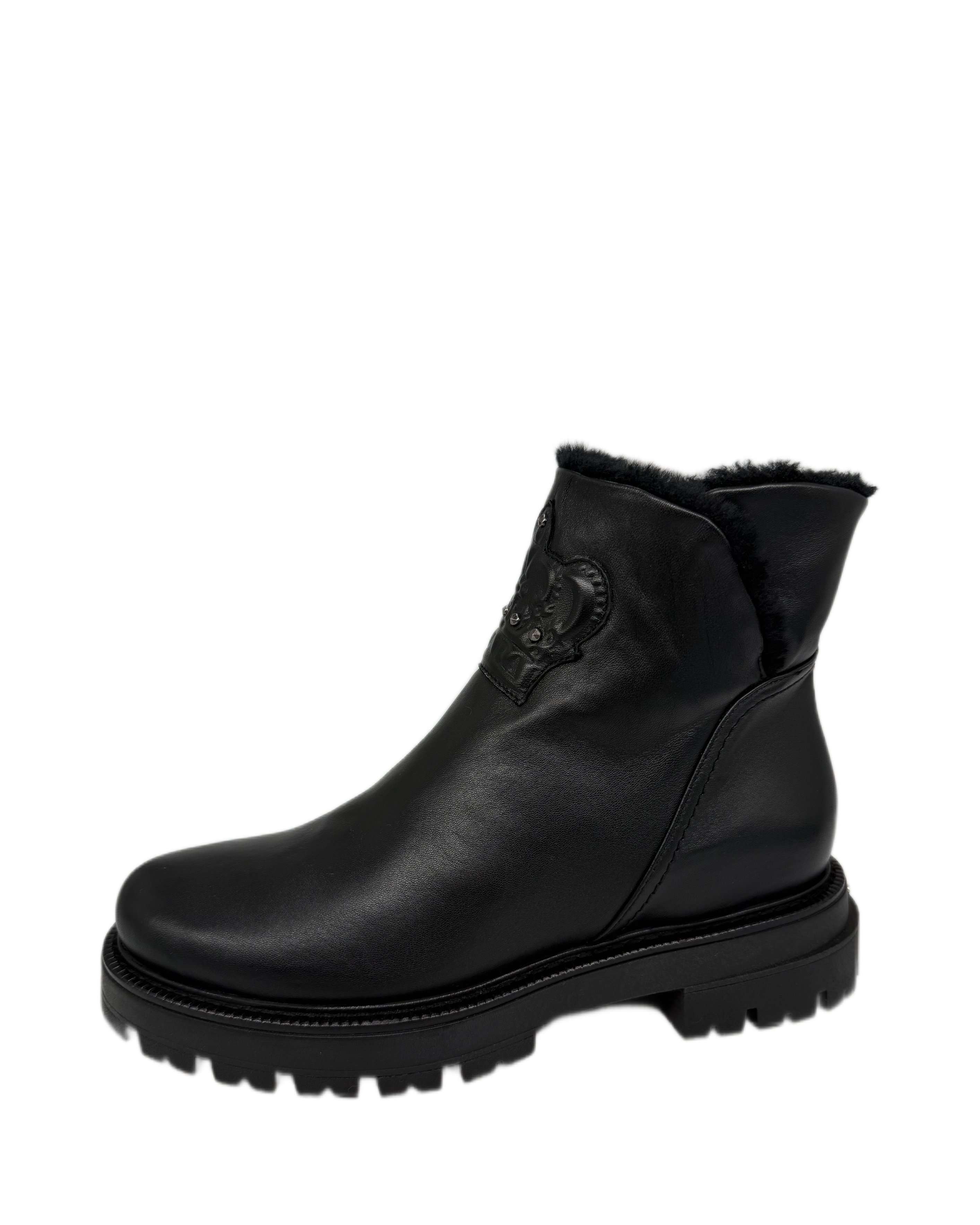 фото Mara 403 nappa nero